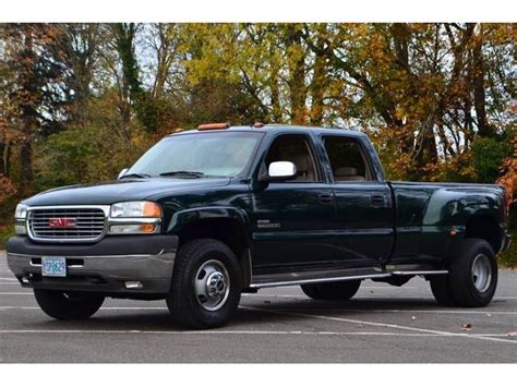 2002 GMC Sierra 3500 - Information and photos - MOMENTcar