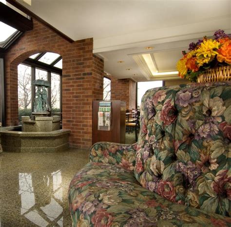 Pear Tree Inn St. Louis Fenton Hotel (Fenton (MO)) - Deals, Photos ...