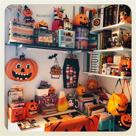 Halloween Desk 2019 | Halloween decorations indoor, Organization decor ...