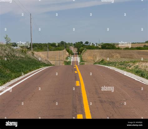 Hilly Road Stock Photos & Hilly Road Stock Images - Alamy