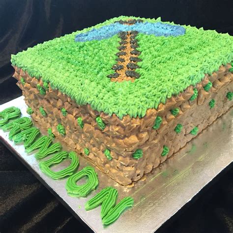 Minecraft Dirt Block Chocolate Cake with Buttercream Pick Axe | Cake, Desserts, Butter cream