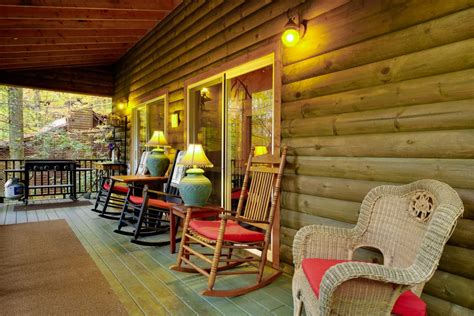 Cabins In Helen Ga | Book Bear Creek Lodge and Cabins in Helen Ga