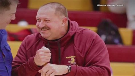 Milwaukie HS community honors coach who died after football game | kgw.com