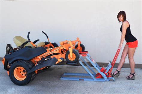 Lawn Tractor Lifts at Garden Equipment