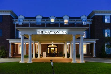 Hotel in Cary | The Mayton Inn - TiCATi.com