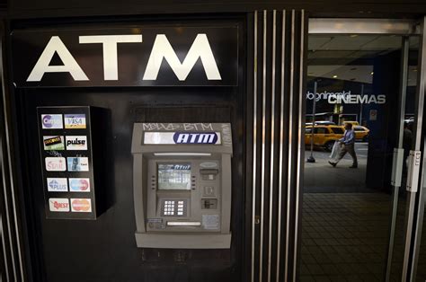 Security researchers hack ATM to make it spew cash - CBS News