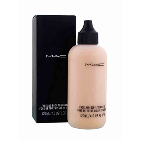 MAC STUDIO FACE AND BODY FOUNDATION 120 ML