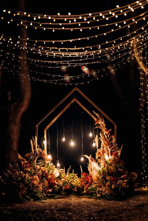 11 Breathtaking Outdoor Wedding Lights Ideas