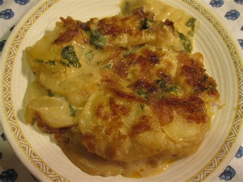 Potatoes "Au Gratin" Casserole