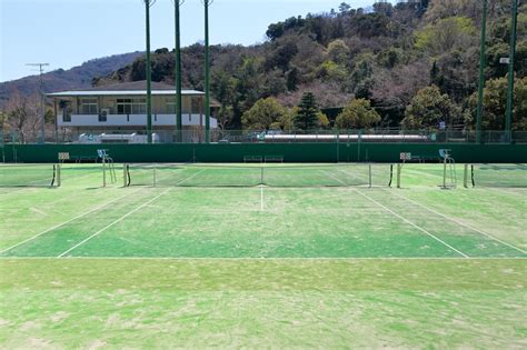 意外と知られていないテニスコートの種類 | 調整さん