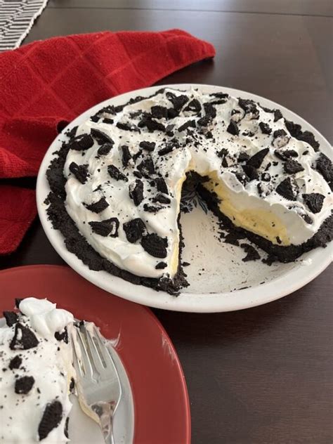 Easy No Bake Oreo Pudding Pie Recipe - Southern Home Express