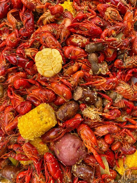 The Best Viet-Cajun Crawfish Recipe - FeedMi Recipes