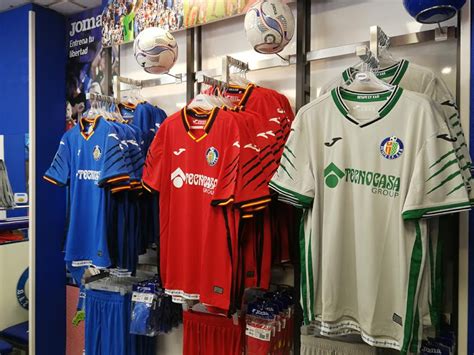 Getafe 2018-19 Home Away Kits | Football Shirt News