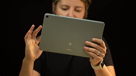 Google Pixel Tablet Review: Your Roommates Will Love It