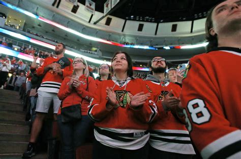 Blackhawks sell $5.2 million in season tickets after winning NHL Draft ...