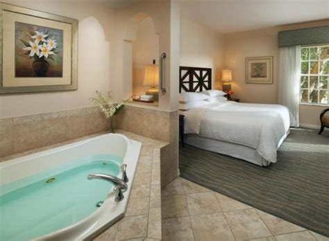 14 Romantic Hotels With Jacuzzi in room in Orlando, Florida