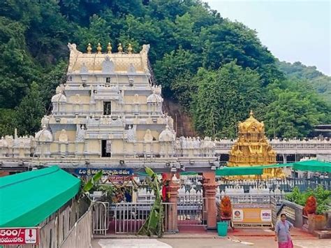 Kanaka Durga Temple Vijayawada, Vijayawada - Timing, History & Photos