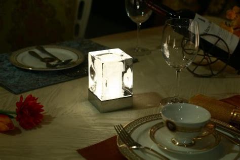 Glass material battery powered hotel cordless led dinner table lighting