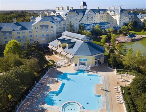 Disney's Newport Bay Club (Paris) - 2018 Hotel Prices | Expedia