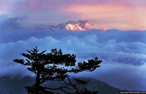 Kanchenjunga sunset by Hyunsan on DeviantArt