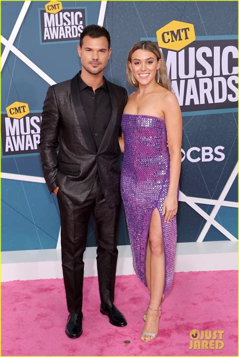 Taylor Lautner & Fiancee Tay Dome Couple Up For First Red Carpet at CMT ...