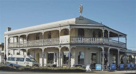 Lake View Hotel in Ballarat