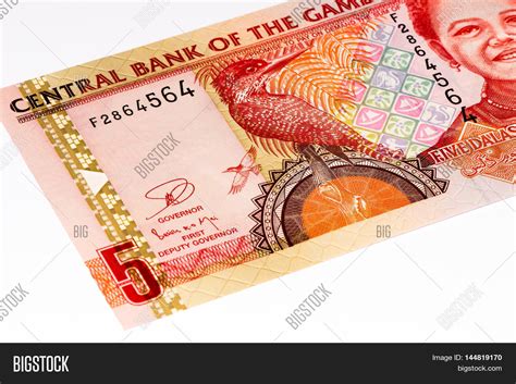 5 Gambian Dalasi Bank Image & Photo (Free Trial) | Bigstock