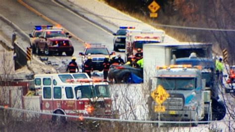 Highway 101 reopens after fatal crash - Nova Scotia - CBC News