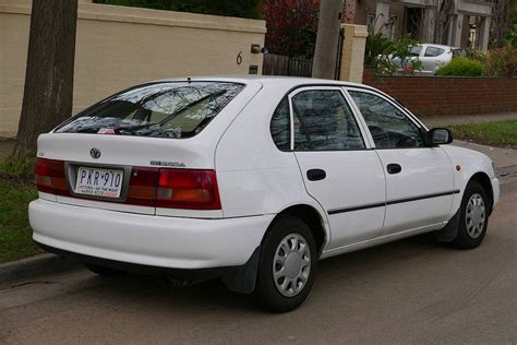 1998 Toyota Corolla 4-Door Sedan CE Automatic