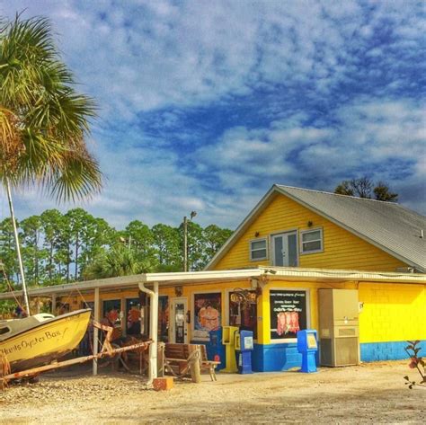 Don’t Let The Outside Fool You, This Seafood Restaurant In Florida Is A True Hidden Gem ...