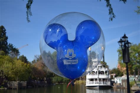 How to Reinflate your Disney Balloon - The Mouselets | Disney balloons, Mickey balloons, Balloons