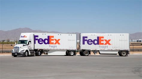 FedEx Joining Trucking Companies to Drive Natural Gas Engine