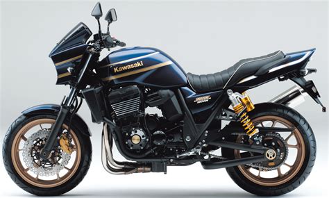 世界的に ZXR1200のバイク雑誌 atak.com.br