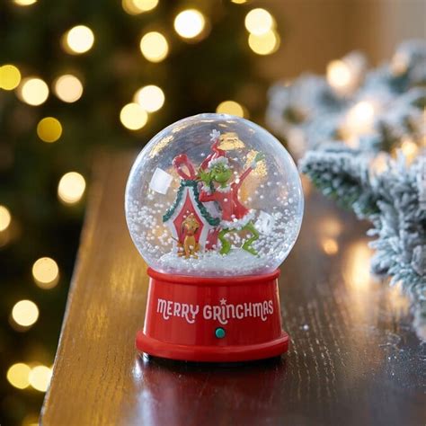 Grinch Snow Globe | Shop Grinch-Themed Christmas Decorations | POPSUGAR ...