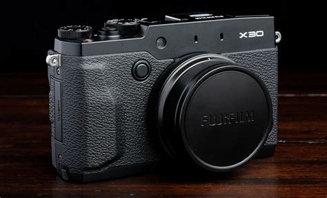 Fujifilm X30 Review — Fuji vs. Fuji