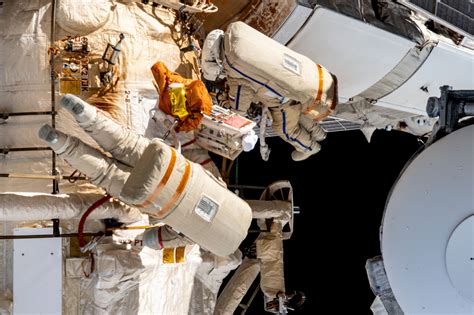 Cosmonauts Begin Spacewalk to Deploy Radiator – Space Station