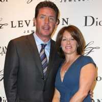 Dan Marino Birthday, Real Name, Family, Age, Weight, Height, Wife ...