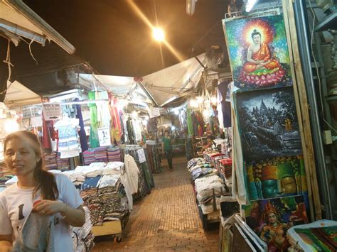 Night markets of Siem reap -a picture gallery | Mildly Indian