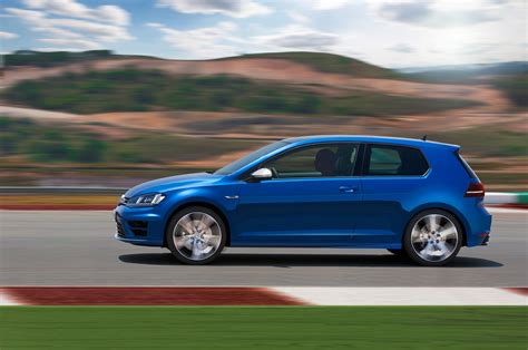 2015 Volkswagen Golf R Review - Automobile Magazine