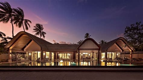 Maldives Villas & Luxury Vacation Rentals : Rental Escapes