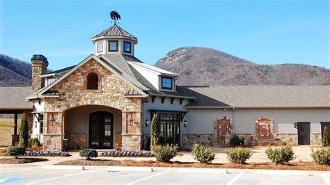 Yonah Mountain Vineyards - Wedding Venues - Zola