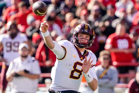 Gophers quarterback Athan Kaliakmanis receiving valuable on-the-job ...