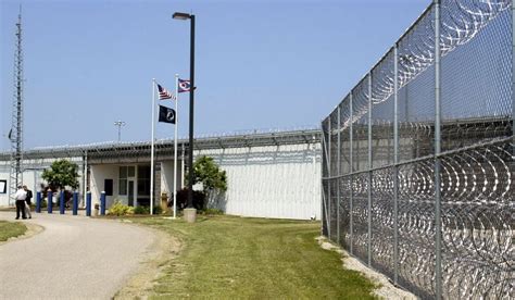 Ohio corrections system sells one prison to private operator ...