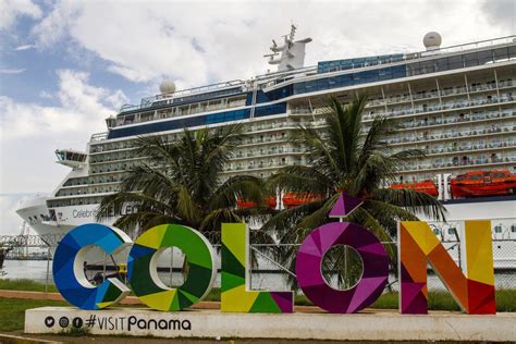 INICIA LA TEMPORADA DE CRUCEROS EN PUERTO COLON 2000