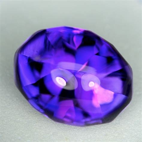 Amethyst birthstone - grossbody