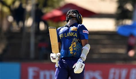 Maheesh Theekshana is dejected after being dismissed | ESPNcricinfo.com