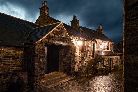 The 10 Best Whisky Distilleries in Scotland