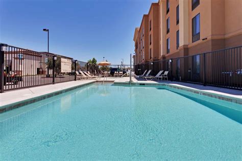 Hampton Inn and Suites Fresno Northwest in Fresno (CA) - Room Deals, Photos & Reviews