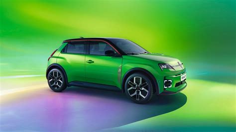 Renault reveals all about its 5 E-Tech Electric: a French fusion of retro charm, modern EV ...