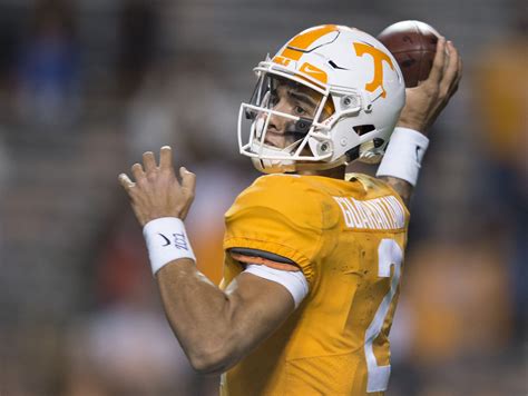 UT Vols QBs Jarrett Guarantano, Will McBride are ‘going in the right ...